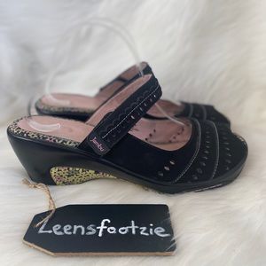 Jambu Women’s Black Leather Comfort Slide Mule